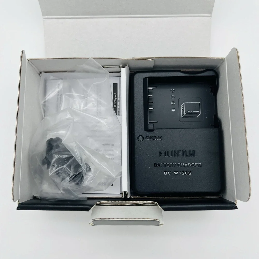 Fujifilm Fuji OEM BC-W126S Battery Charger US Plug